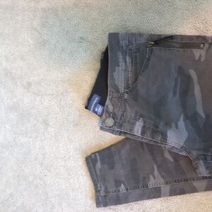Democracy Gray "Ab" solution Camouflage Pants